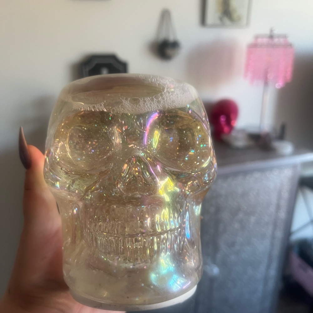 Bath and Body Works LE Halloween 2022 Skull Candler Holder